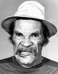 Até Seu Madruga seria chamado de "idoso" nos tempos chatíssimos de hoje.