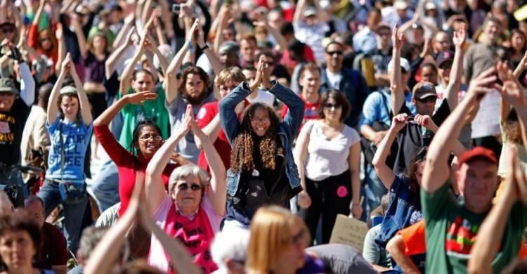 Em 6/10/2011, cerca de mil pessoas fizeram sua "ocupação" em  Washington DC, Estados Unidos. Motivo da época era protestar contra o desemprego, o socorro aos bancos e a crise econômica. Foto: Chip Somodevilla/Getty Images/AF