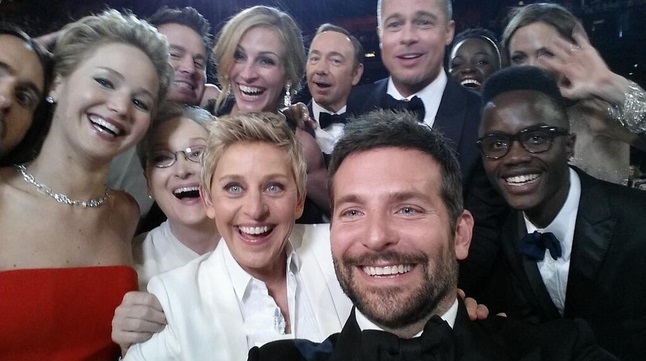 Selfie de atores no Twitter de Ellen DeGeneres (@TheEllenShow)