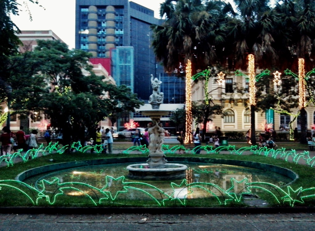 Luzes de Natal na Praça da&nbsp;Liberdade