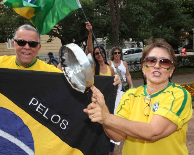 Camisa da CBF contra corrupção... Foto: Marcelo SantAnna / Fotos Públicas