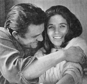 Johnny Cash and June Carter Cash na vida real, em 1969, um ano depois de finalmente se casarem. Foto: Joel Baldwin (domínio público)