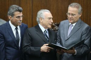 O trio da pesada Romero Jucá, Michel Temer e Renan Calheiros, todos do PMDB. Foto: Fabio Rodrigues Pozzebom/Agência Brasil