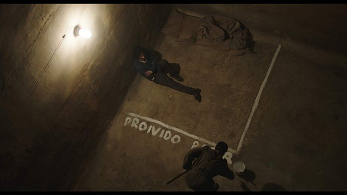 Cena do filme "Uma Noite de 12 Anos", que traz a história de José Pepe Mujica na prisão.