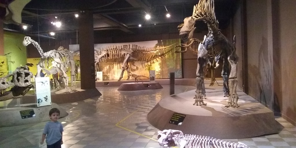 Os melhores presentes e ideias para crianças que amam&nbsp;dinossauros