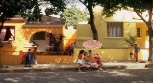 Cena do filme Menino Maluquinho na rua Congonhas, em BH