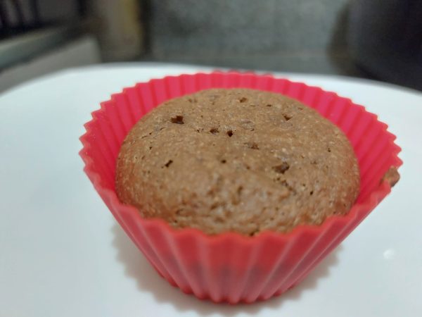 Muffin saudável de chocolate.