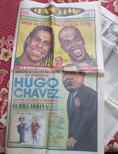 Capa do jornal 'OPasquim21', de maio de 2002, com entrevista exclusiva com Hugo Chávez.
