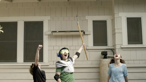 Cena da série As Aventuras de Gortimer Gibbon na Rua Normal
