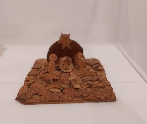 Presépio que faz parte da mostra com 50 vencedores do Concurso de Presépios da FAOP, que estão expostos no CCBB-BH até 6 de janeiro de 2024.