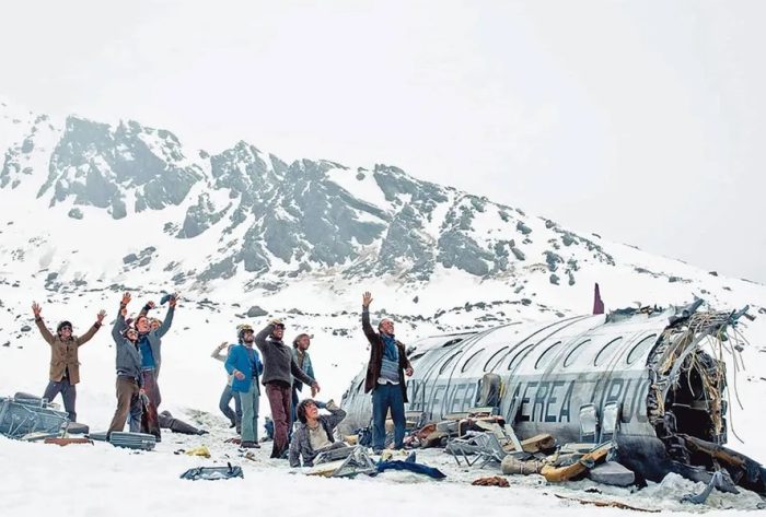 ‘A Sociedade da Neve’: um filme sobre sobrevivência a qualquer custo