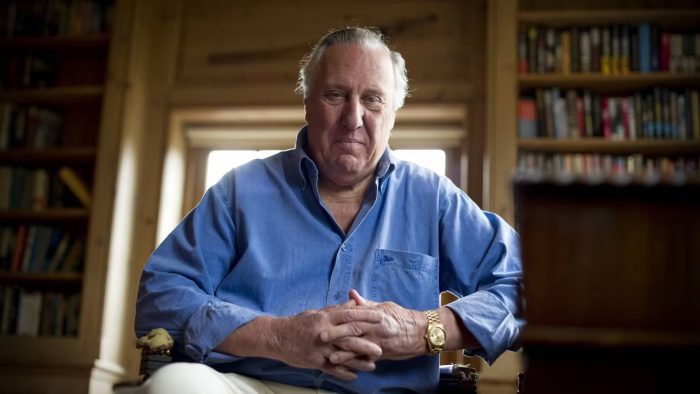 O escritor britânico Frederick Forsyth. Foto: ZUMA Press