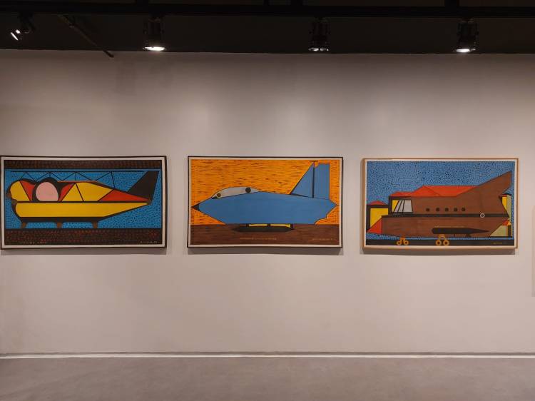 Obras bélicas de Alcides Pereira dos Santos, artista de Rui Barbosa (BA), que morreu em São Paulo em 2007.