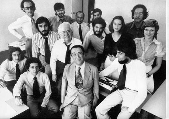 Eliane Cantanhêde (de preto) com Redação da "Veja", em Brasília, em 1976, pouco antes do acidente que vitimou JK. Foto: arquivo pessoal.