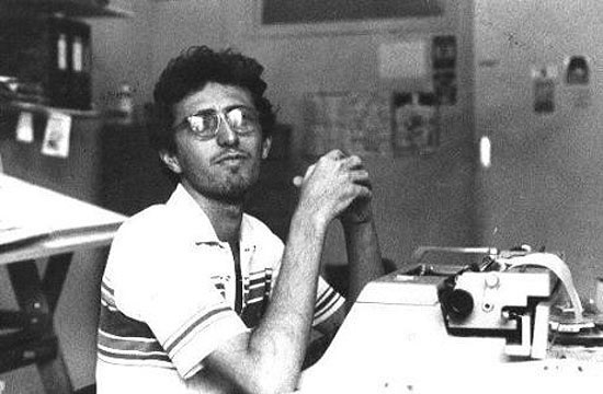 Xico Sá na redação do jornal "O Príncipe", Recife (PE), em 1982. Foto: arquivo pessoal